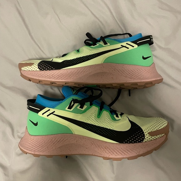 Nike Pegasus Trail 2 - Picture 1 of 5